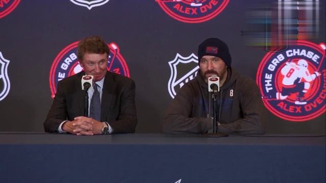 Пресс-конференция Уэйна Грецки и Александра Овечкина. 894 шайбы, сравнялся с Великим. смотреть онлайн