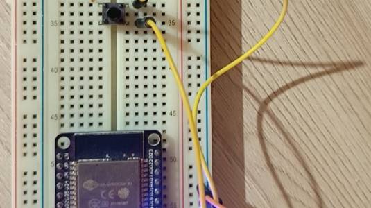 Подключаем кнопку к ESP32 с помощью MicroPython. Используем длинные и короткие нажатия на кнопку. смотреть онлайн