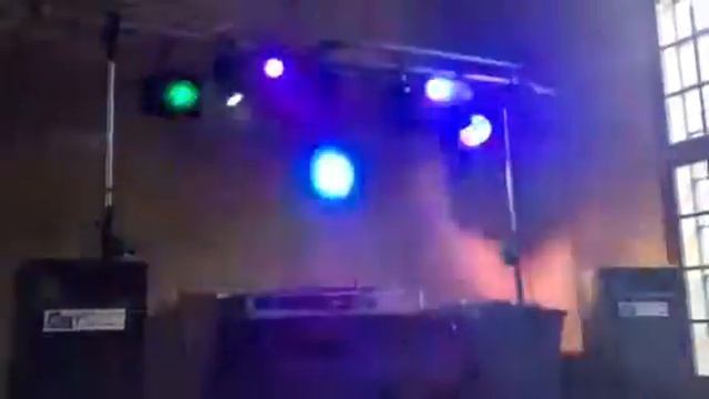 Equipo de sonido e iluminación para la boda de Nuria y Javi смотреть онлайн