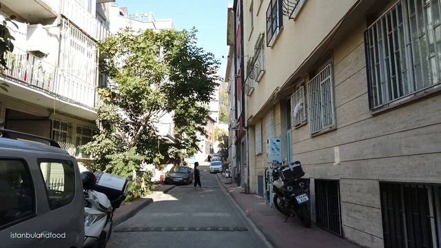 Walking in Istanbul 2019 | From Cihangir to the Rainbow Stairs 🚶♂️ смотреть онлайн