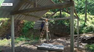 Дорис 4 . Дорис строит загон для карабао(буйволов)