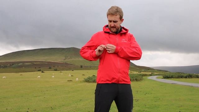 Inside Look: Arc'teryx Beta LT Jacket смотреть онлайн