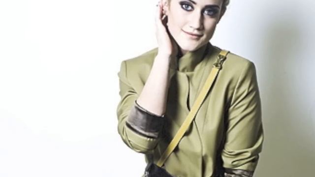 Katie Waissel / Katie Vogel / Lola Fontaine ...who cares?! смотреть онлайн