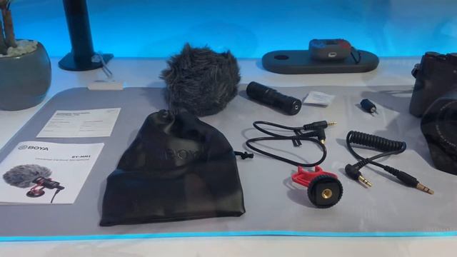 BOYA BY-MM1 Microphone on FUJIFILM X-T20 Camera смотреть онлайн