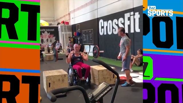 USA Olympic Legend Amy Van Dyken Owns CrossFit Wheelchair Games! | TMZ Sports смотреть онлайн