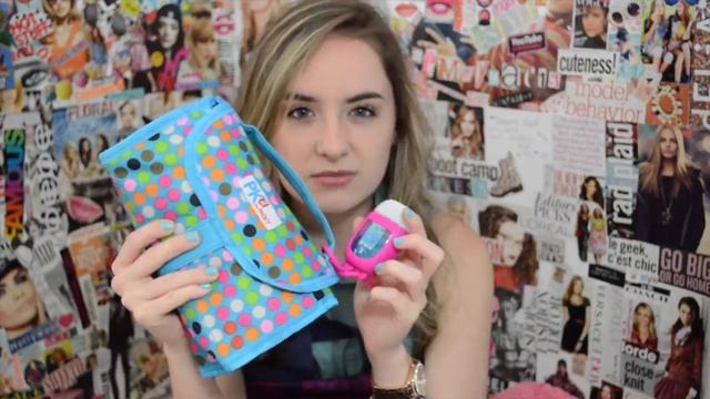 What's in my Backpack? (Freshman Year) смотреть онлайн