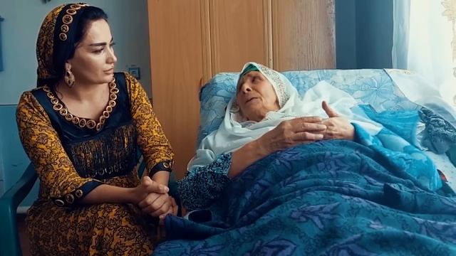 Модаре, ки фарзандаш Уро дар куча партофт. Гиряи модари бечора. смотреть онлайн