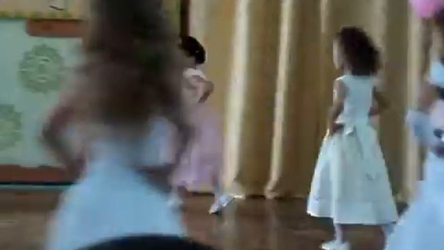 Выпускной детсада. 2010 год(8) смотреть онлайн