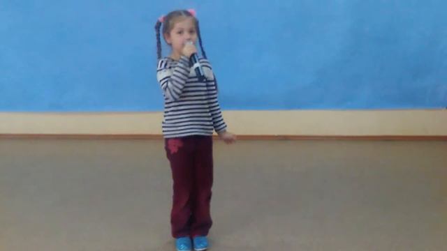 Элина Романова / песня "Картина маслом" смотреть онлайн