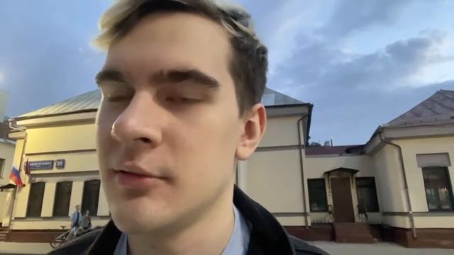 БРАТИШКИН ИРЛ СТРИМ ИЗ НОВОГО МАКДОНАЛЬДСА (13.06.22) смотреть онлайн