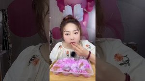 Невероятное поедание льда со снегом из морозилки! асмр мукбанг льда