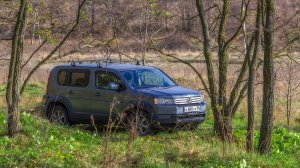 Honda Crossroad   ホンダクロスロード    Устройство места для запасного колеса.