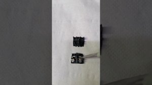 взгляд изнутри на кнопку с нормально замкнутым контактом!