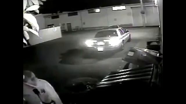 Полицейский ссыт смотреть онлайн