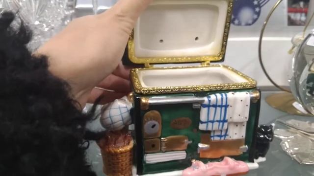 Секонд хенд за копейки Garage sale смотреть онлайн