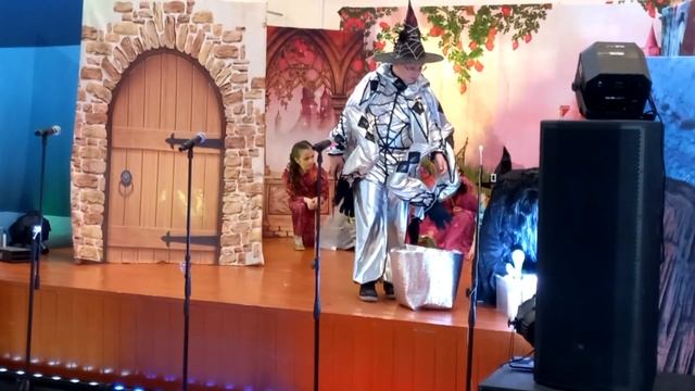 Спектакль "Школа чудес ". 2 часть. Руководитель: Кузнецова Е.В. Куровское ЦКиД. июнь 202 смотреть онлайн