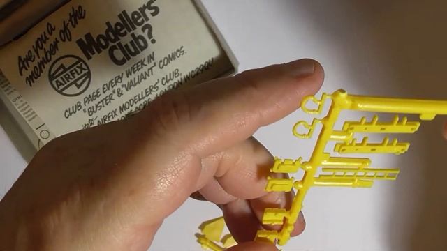 Airfix 00 scale Cement Wagon Inbox Review смотреть онлайн