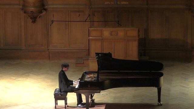 Люка Дебарг - Шуберт Соната № 14 ля минор, соч.143, D 784 смотреть онлайн