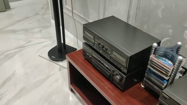 Пробное прослушивание CD дисков из посылок смотреть онлайн