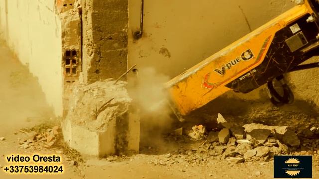 Dismantling works in Paris. Демонтаж в Париже 1. смотреть онлайн