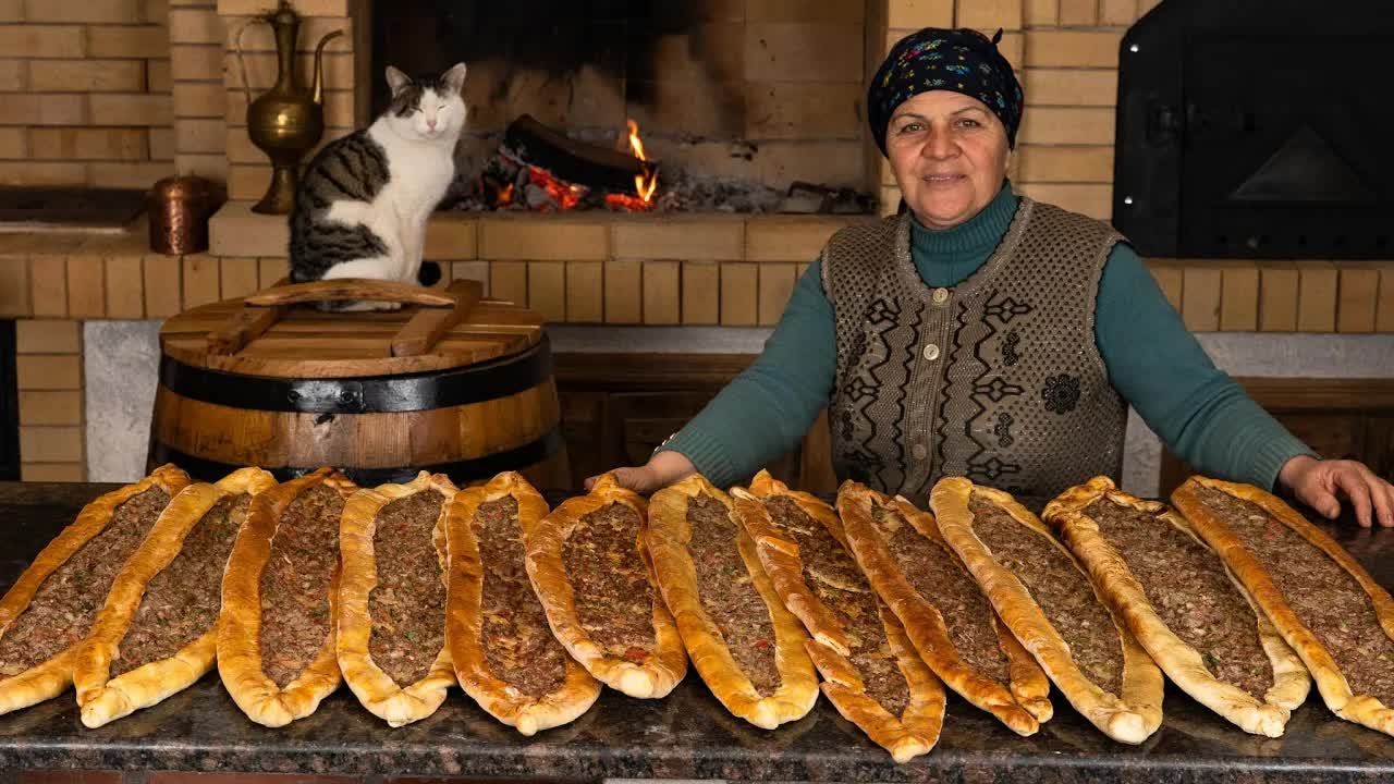 Пиде | Турецкая Длинная Пицца, Приготовленная по Деревенскому Рецепту смотреть онлайн