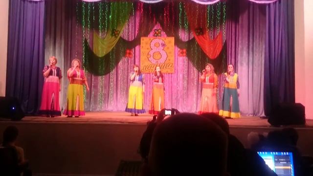 Ансамбль Журавушка- От людей на деревне не спрячешся. смотреть онлайн