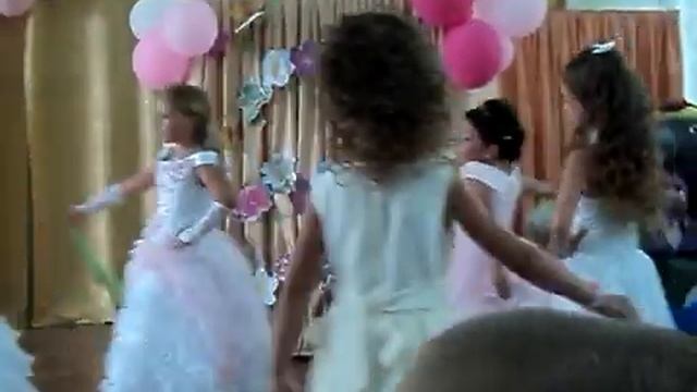 Выпускной детсада. 2010 год(12) смотреть онлайн