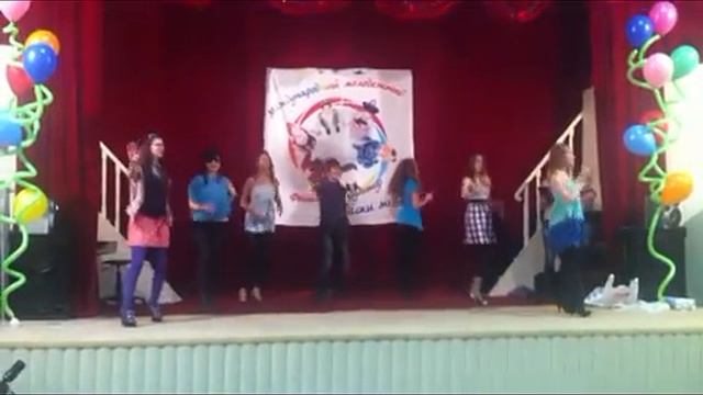 Loly Poly dance in Russia, with OU смотреть онлайн