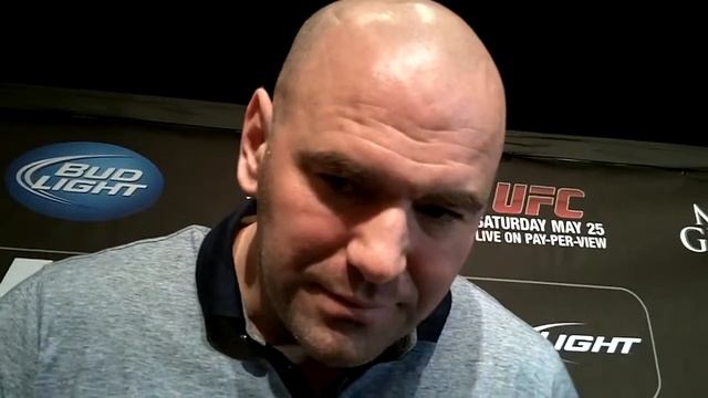 Dana White "Holds Court" смотреть онлайн
