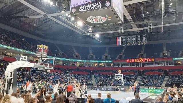 Partizan - Budućnost: Lessort and one! смотреть онлайн