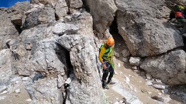 CIMA GRANDE di Lavaredo 2.999m ⛰ VIA NORMALE 🧗🏻♂️ смотреть онлайн