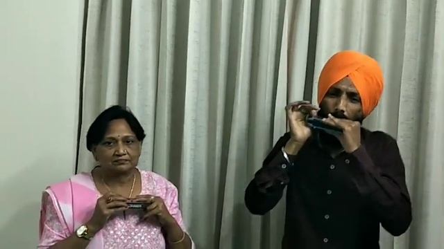Hai apna dil to awara | Harmonica cover by Azad Bhagat Singh and Mona Gupta ji [Movie: Solva Saal] смотреть онлайн
