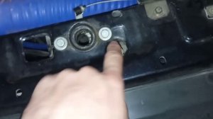 Замок капота от Нексии На ВАЗ 2113-2114-2115-99-08 Без удаления стокового замка.