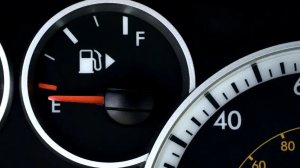 Как понять сколько топлива осталось в баке и сможет ли авто дотянуть до заправки