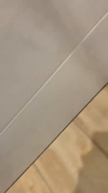 затирка стыка стены и пола затиркой пола(темной) выглядит ужасно как щель(переделывали) смотреть онлайн