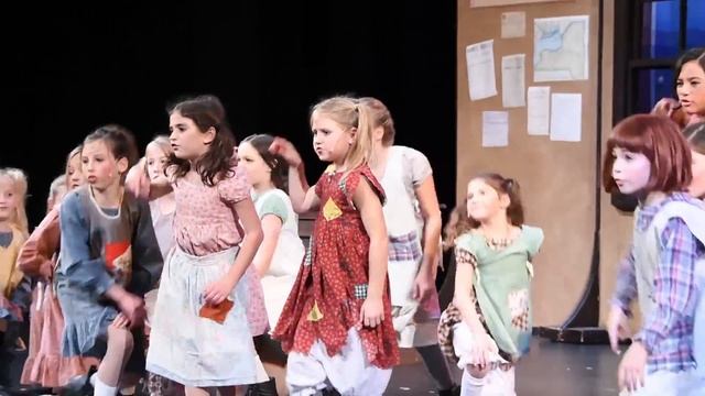 MTA OC - Annie Jr. - Hard Knock Life 2018 смотреть онлайн