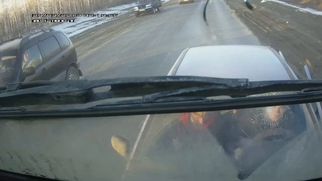 Езда по встречке , не пристёгнутым . смотреть онлайн
