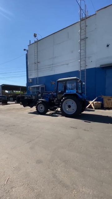 Отдаём мтз-82.1 с погрузчиком Турс-1000