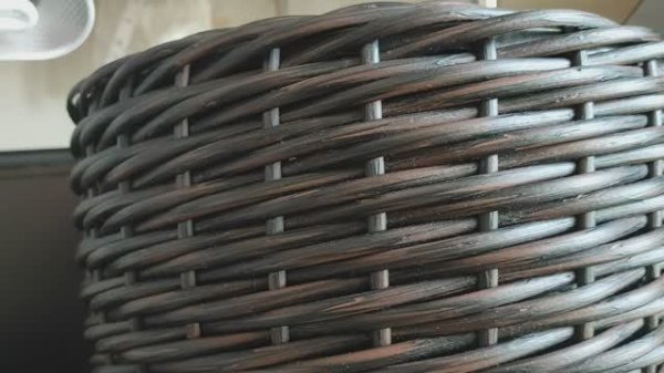 Кашпо из ротанга своими руками. Метод плетения двойной осьминожкой, что это такое? #ротанг #плетение