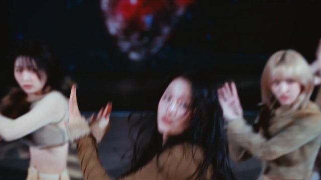 [BASS BOOSTED] NMIXX “Run For Roses” Performance Video