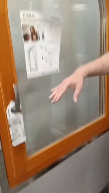 Откидное арочное окно с вертикальными ножницами и клиновым приподниматель Si Titan #секретыоконщика