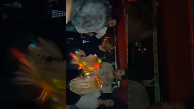 Taksim Meis bar eglencesi смотреть онлайн