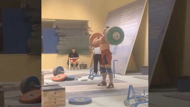 Даниэль Годелли толчок 205 кг