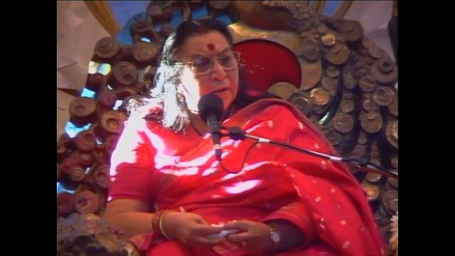 Наваратри 7-й день «Вы должны проецировать, а не размышлять» (Кампус, Кабелла-Лигуре, Италия)1995-10