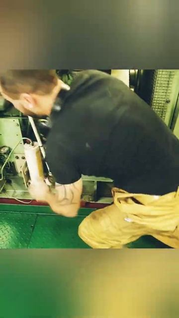 Запуск АДГ с помощью гидравлики смотреть онлайн