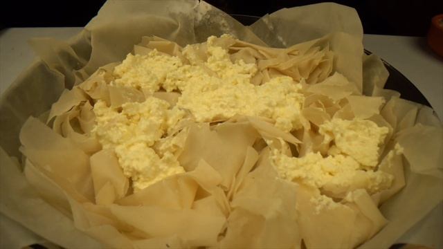 Plăcinte Cu Brânză La Tigaie - O Delicatesă Rapidă și Gustoasă