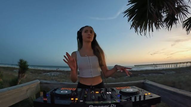 Ulyana - Live Sunset DJ Mix @Florida, USA ｜ Melodic Techno & Progressive House 4K смотреть онлайн