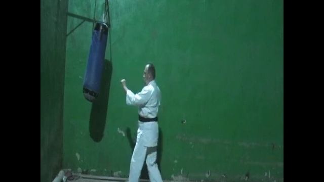 Карате після 54! Можна і в кімоно :)