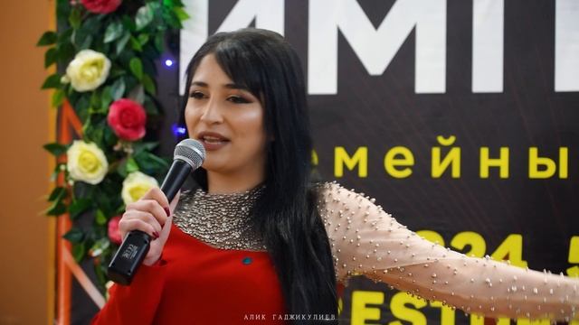 Аксана Абдуллаева - На тойоте смотреть онлайн