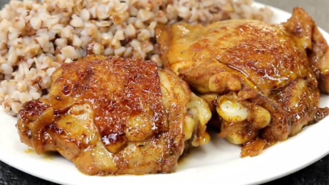 Куриные бедра на сковороде смотреть онлайн